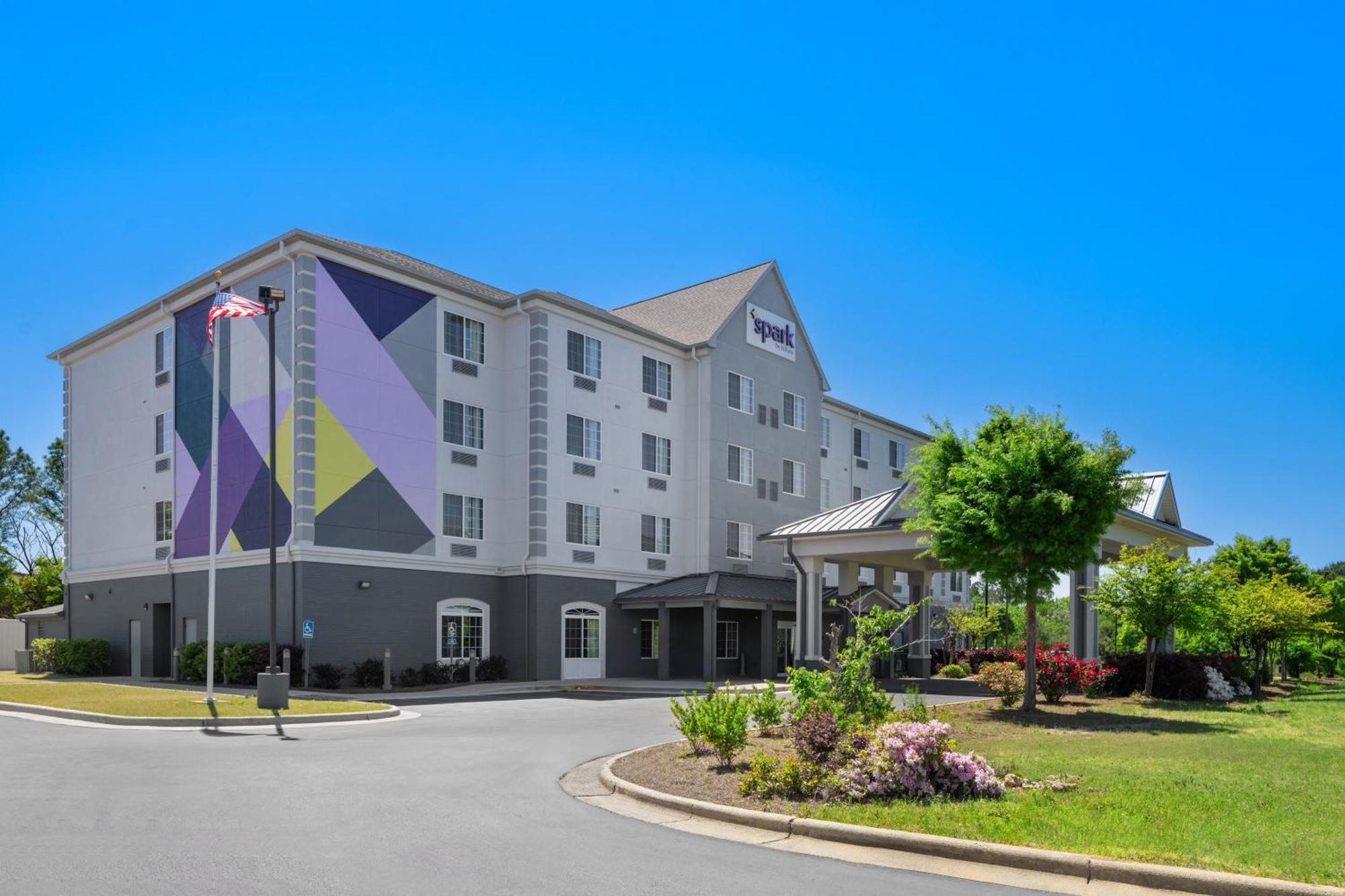 Spark By Hilton Homewood Бирмингем Экстерьер фото